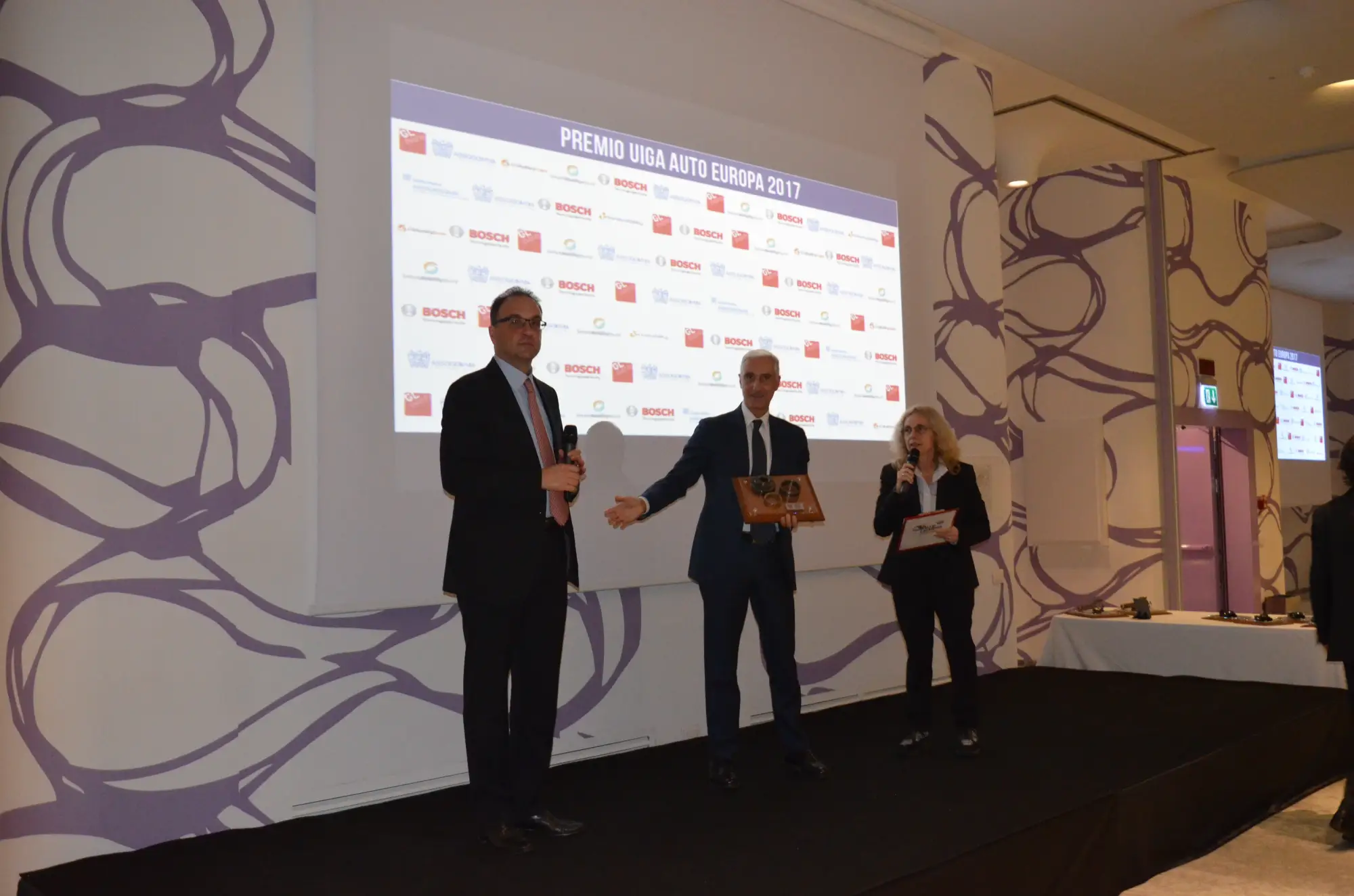 NISSAN LEAF premio GREEN GOLD AWARD 2017 - 7