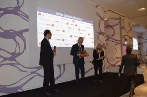 NISSAN LEAF premio GREEN GOLD AWARD 2017
