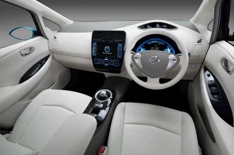 Nissan LEAF - 9