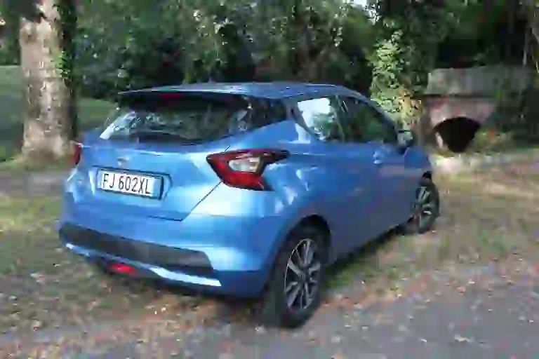 Nissan Micra 1.0: prova su strada - 18