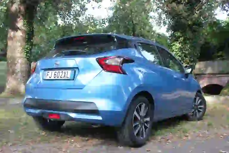 Nissan Micra 1.0: prova su strada - 20