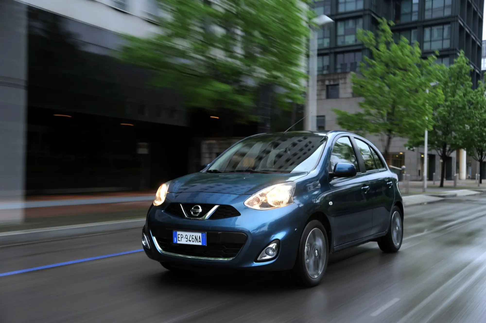 Nissan Micra MY 2013 - 17