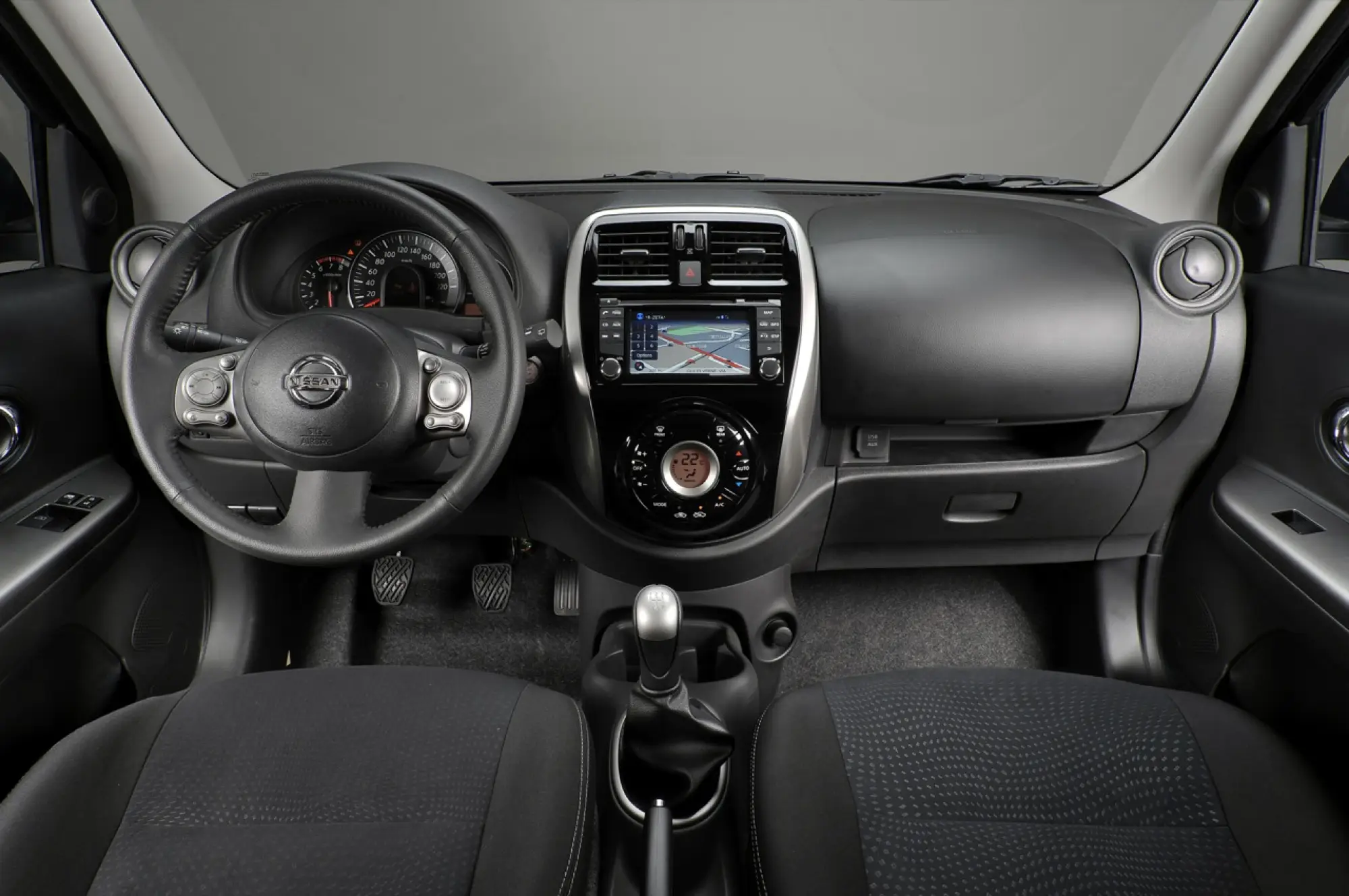 Nissan Micra MY 2013 - 27