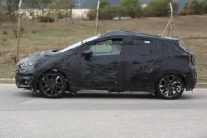 Nissan Micra MY 2017 - Foto spia 31-03-2016