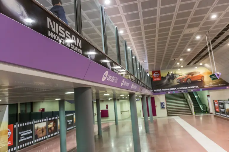 Nissan Micra Stazione Garibaldi Milano  - 3