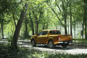 Nissan Navara 2015  - 1