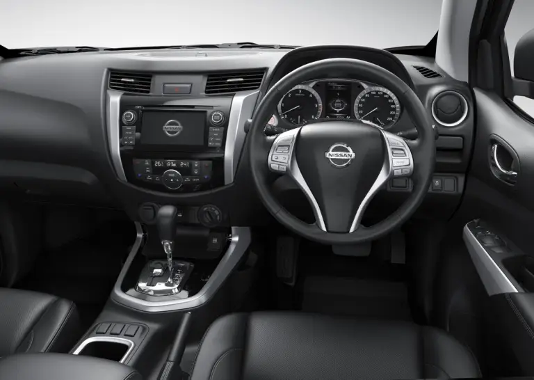 Nissan Navara 2015  - 14