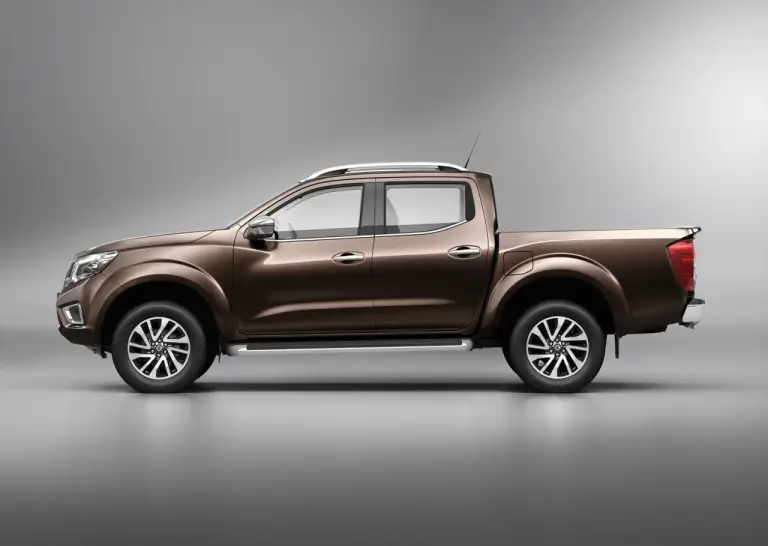 Nissan Navara 2015  - 33