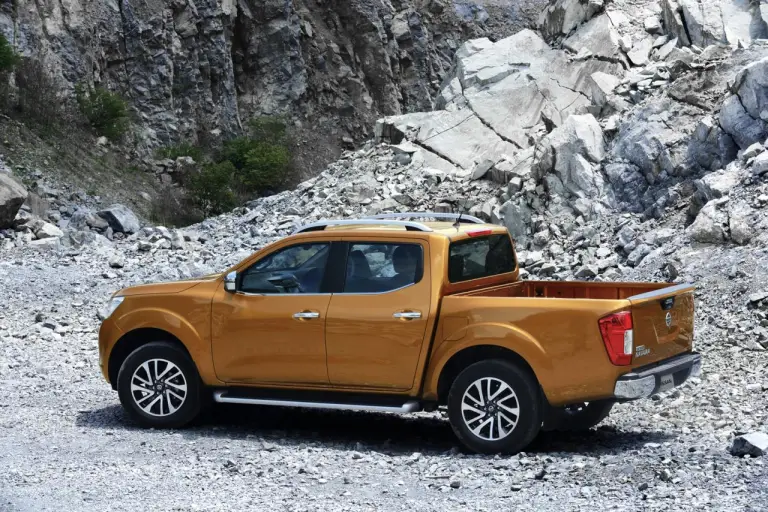 Nissan Navara 2015  - 46