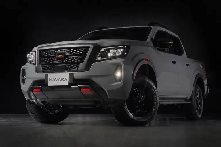 Nissan Navara 2021 - Foto ufficiali - 12