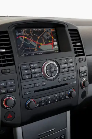 Nissan Navara - Allestimento speciale 2013 - 3