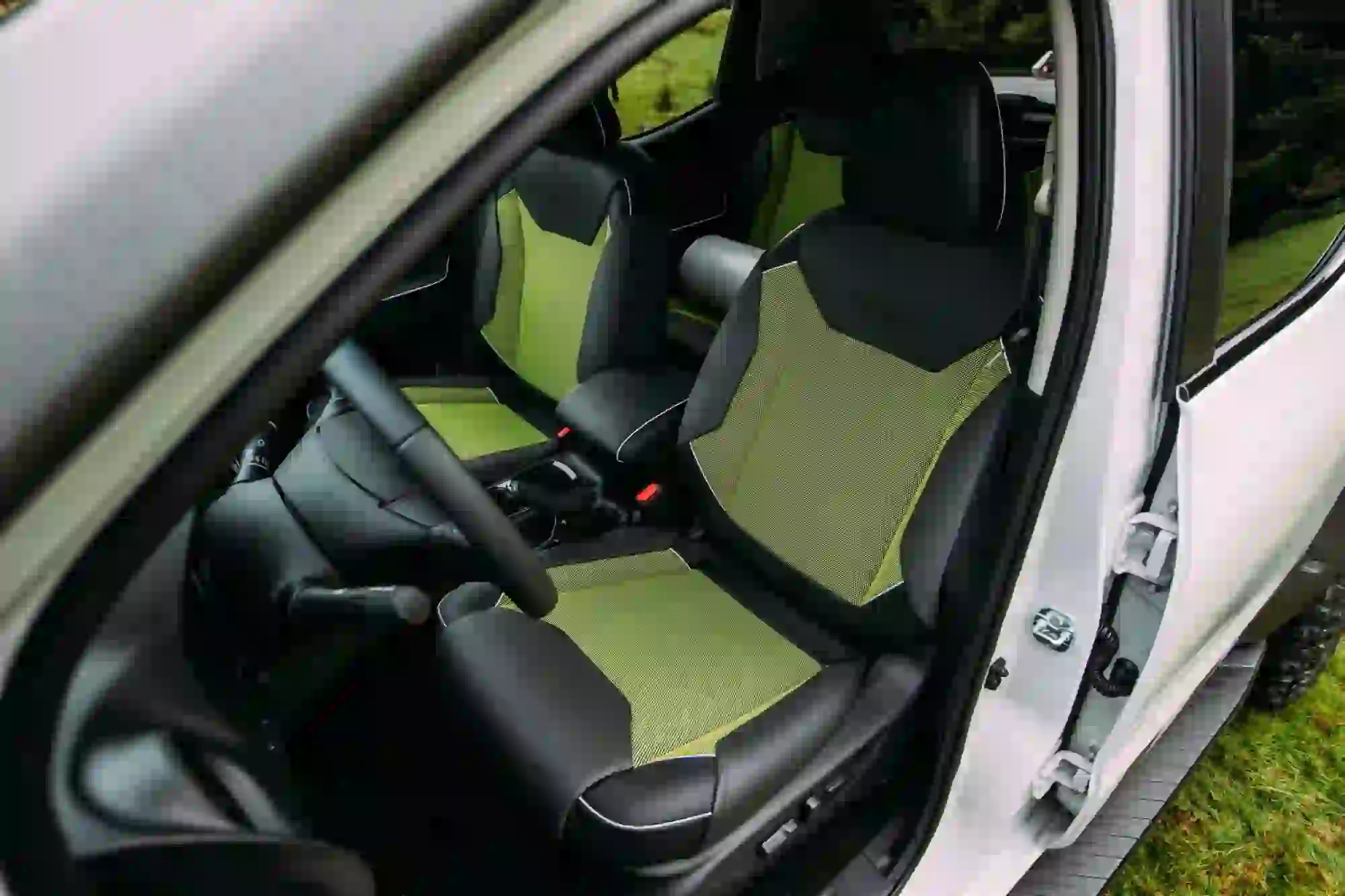 Nissan Navara EnGuard Concept - 12