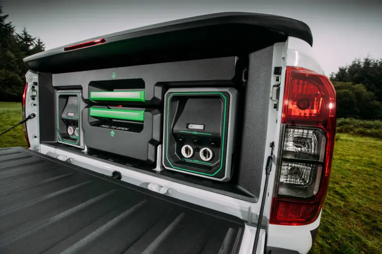 Nissan Navara EnGuard Concept - 31