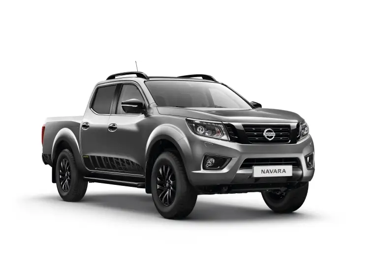 Nissan Navara N-Guard - 1