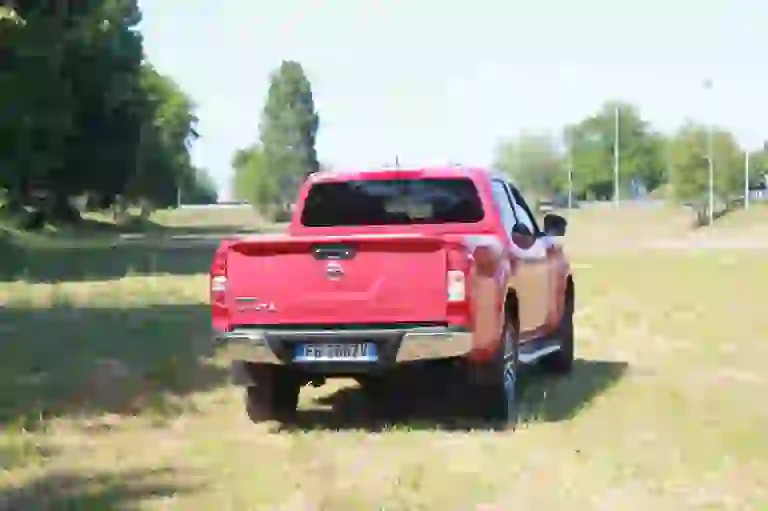 Nissan Navara NP300: prova su strada - 10