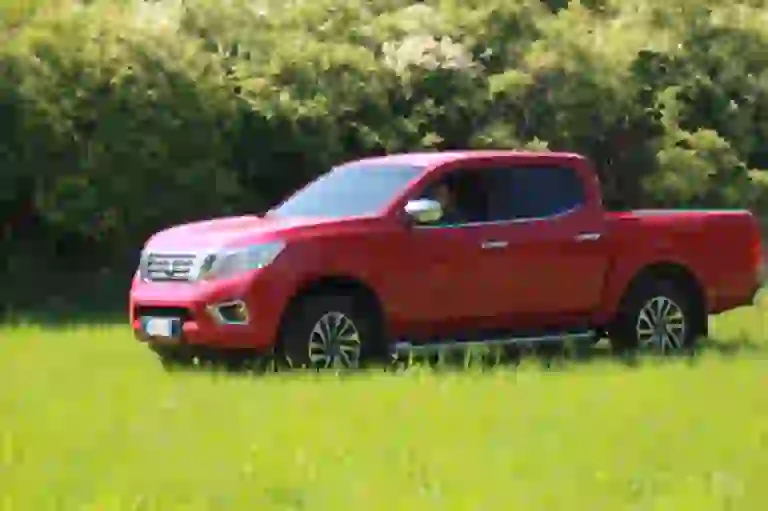 Nissan Navara NP300: prova su strada - 31