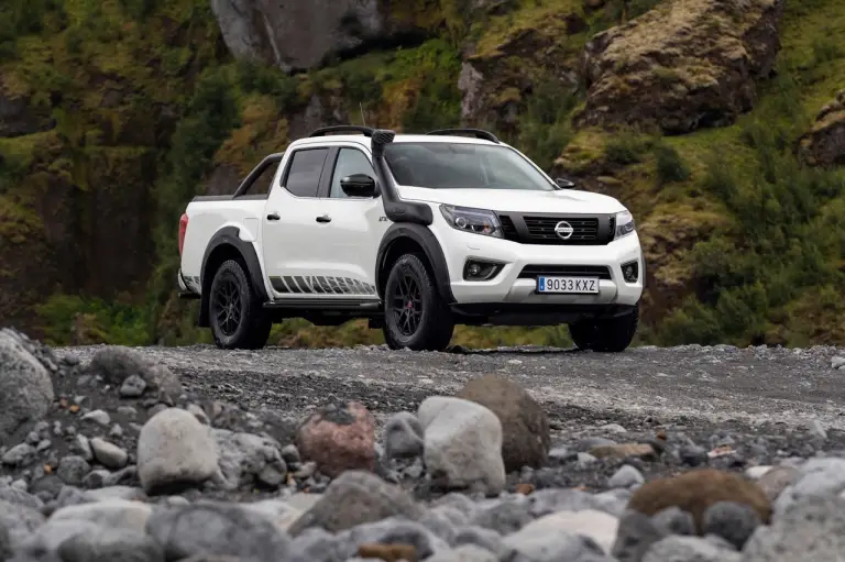 Nissan Navara Off-Roader AT32 2020 - 4