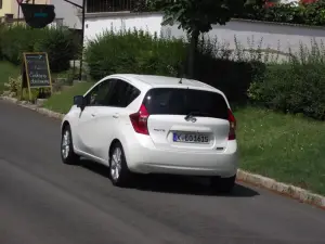 Nissan Note MY 2013 - Prime impressioni