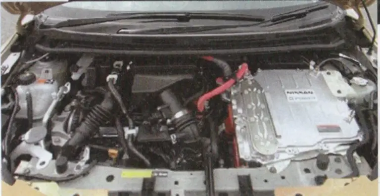 Nissan Note MY 2017 prime foto leaked 28 settembre 2017 - 2