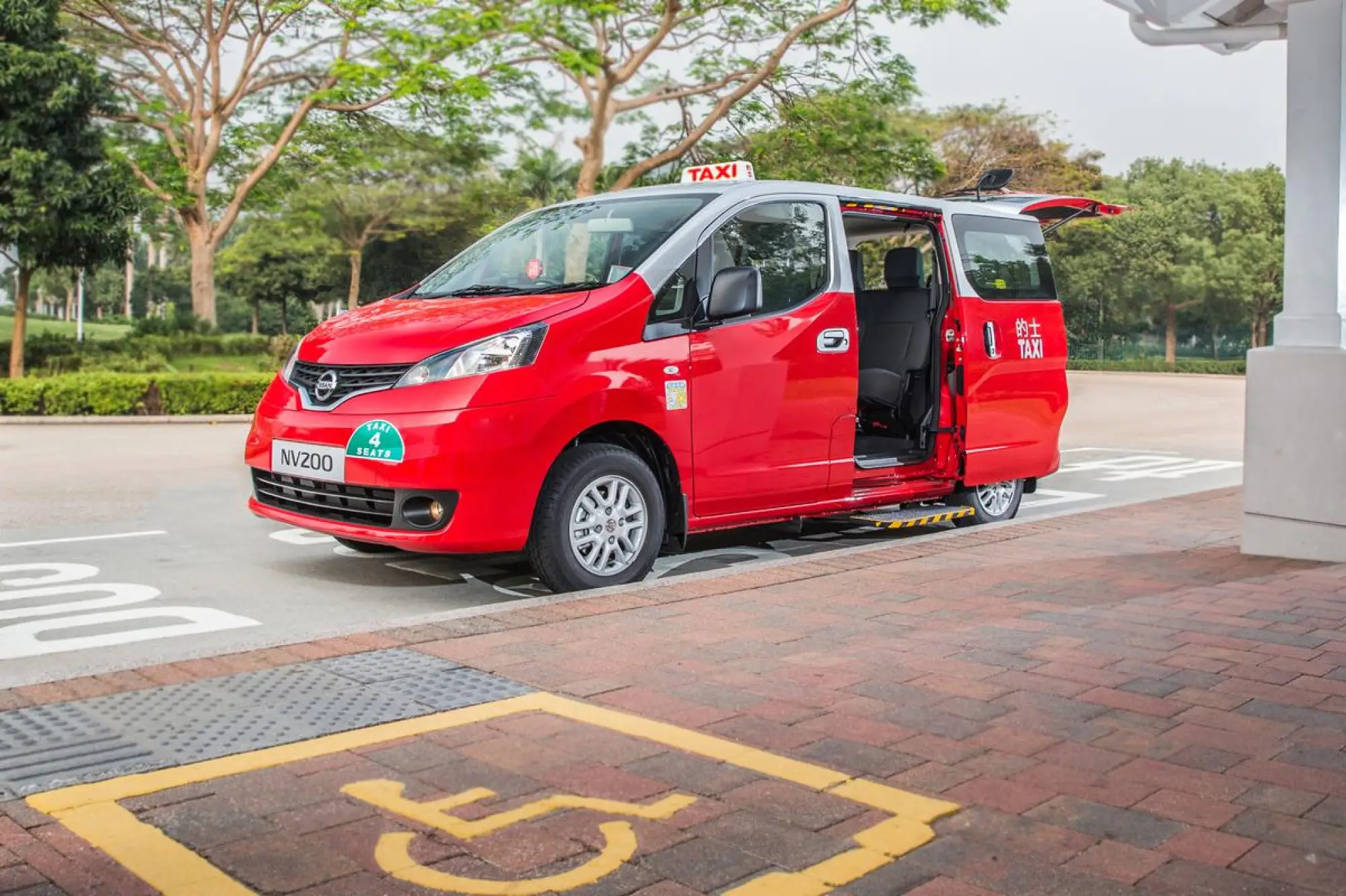 Nissan NV200 - Taxi a Hong Kong - 9