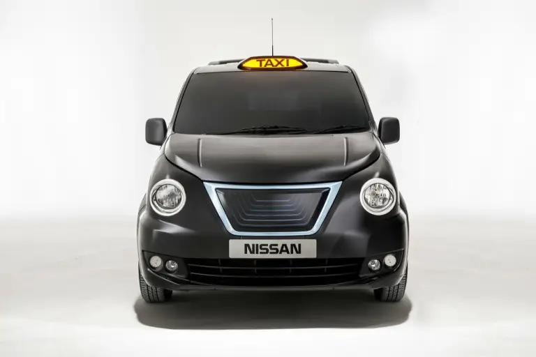 Nissan NV200 Taxi B-Roll - 12