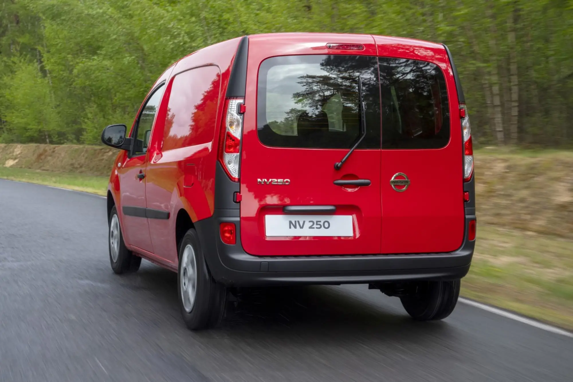 Nissan NV250 2019 - Foto ufficiali - 8