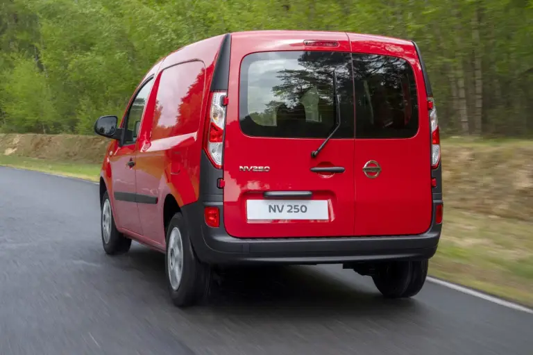 Nissan NV250 2019 - Foto ufficiali - 8