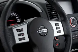 Nissan Pathfinder & Navara 2011