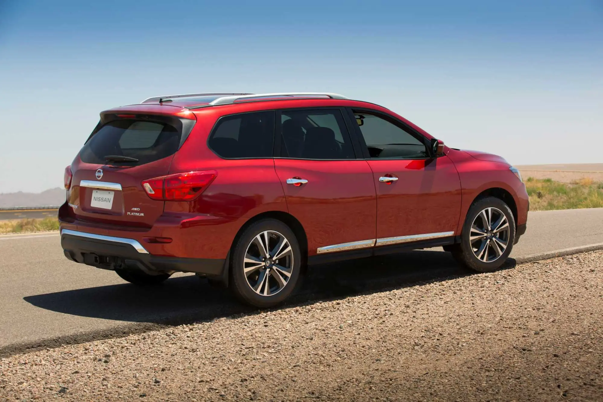 Nissan Pathfinder MY 2017 - 13