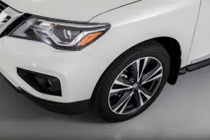 Nissan Pathfinder MY 2017