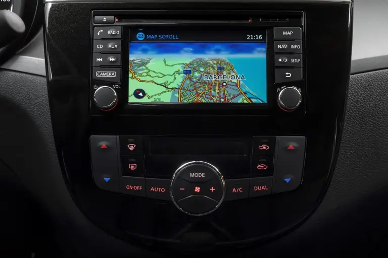 Nissan Pulsar Black Edition - 10