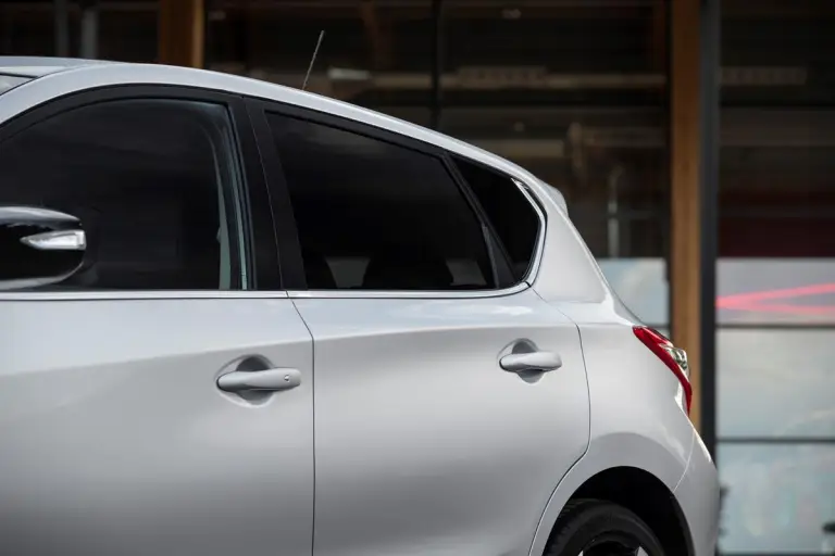 Nissan Pulsar Black Edition - 6