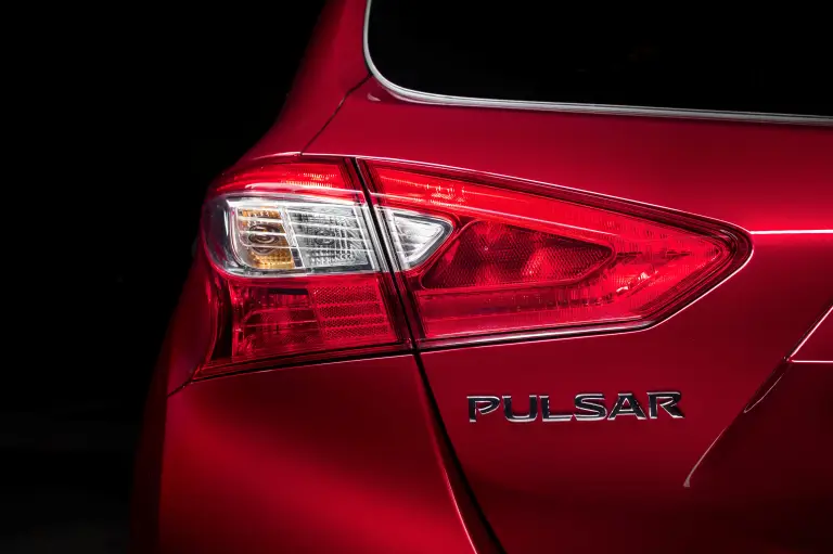 Nissan Pulsar DIG-T 190 - 20