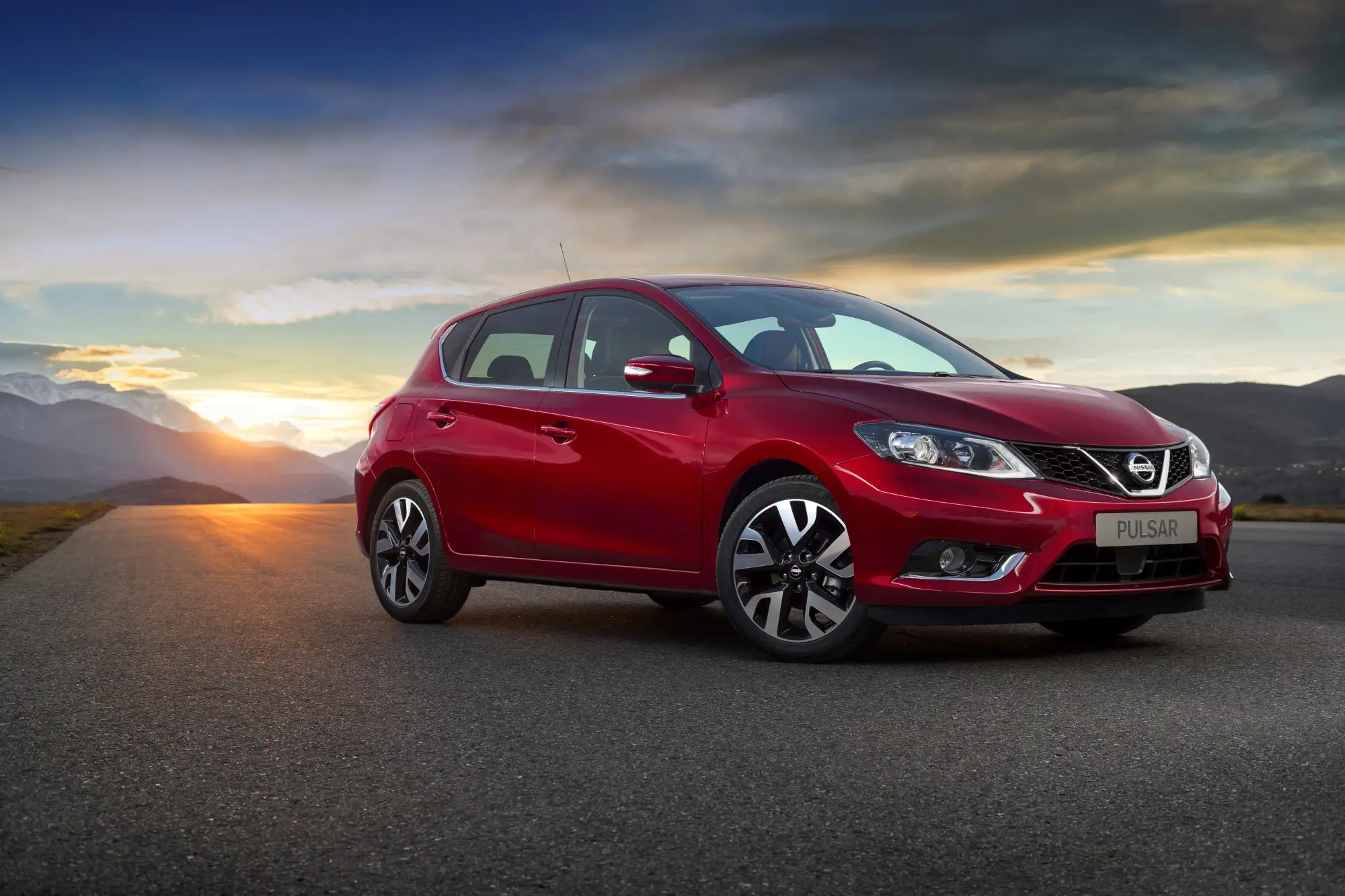 Nissan Pulsar DIG-T 190 - 4
