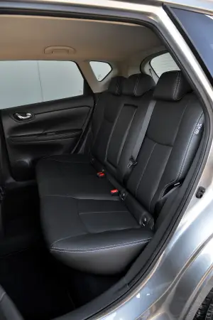 Nissan Pulsar DIGT 190 - 9
