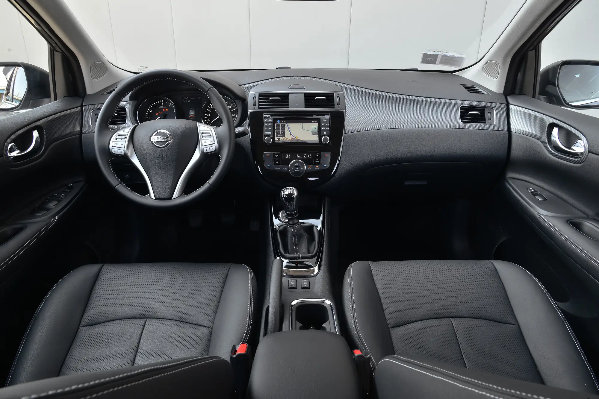 Nissan Pulsar DIGT 190 - 20