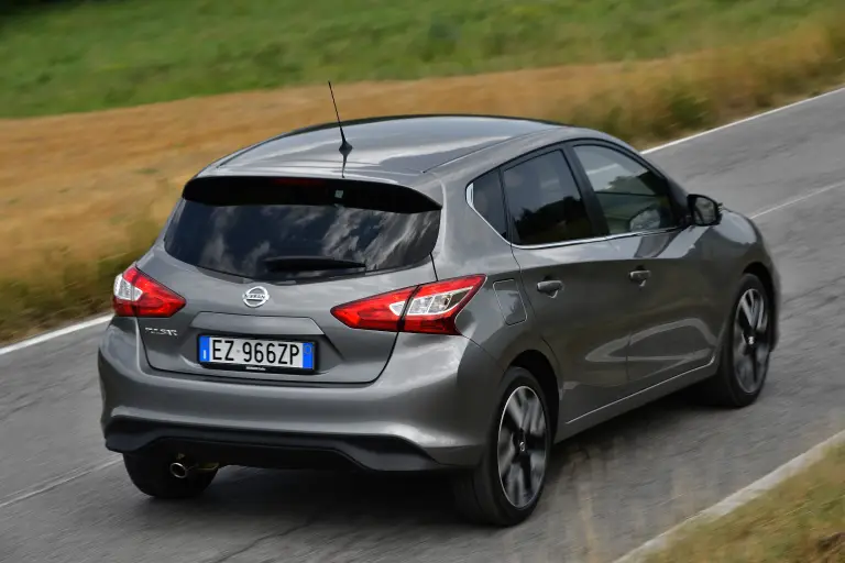 Nissan Pulsar DIGT 190 - 27