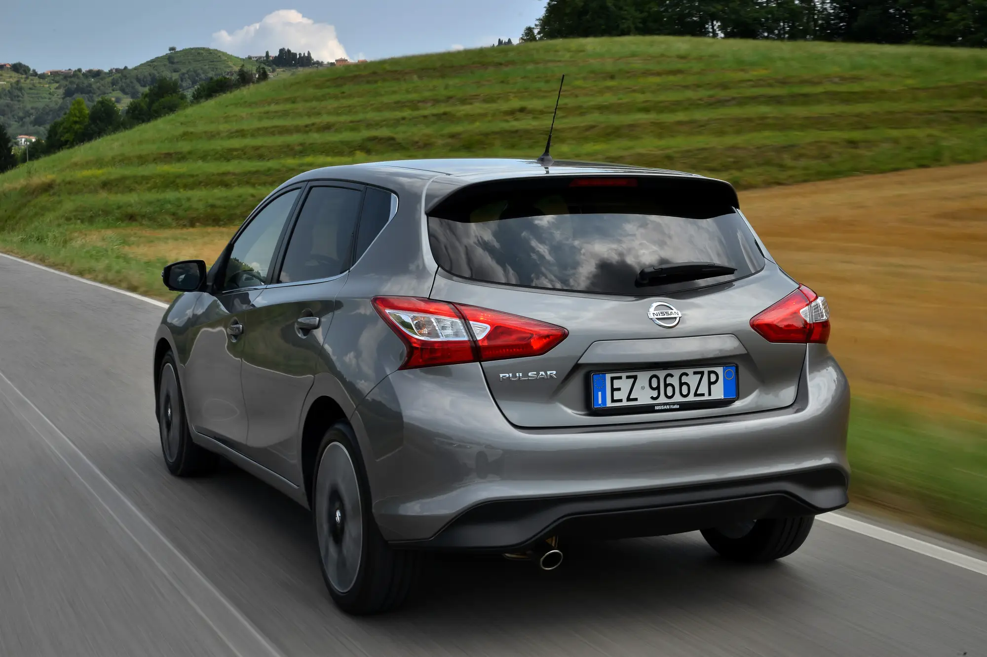 Nissan Pulsar DIGT 190 - 33