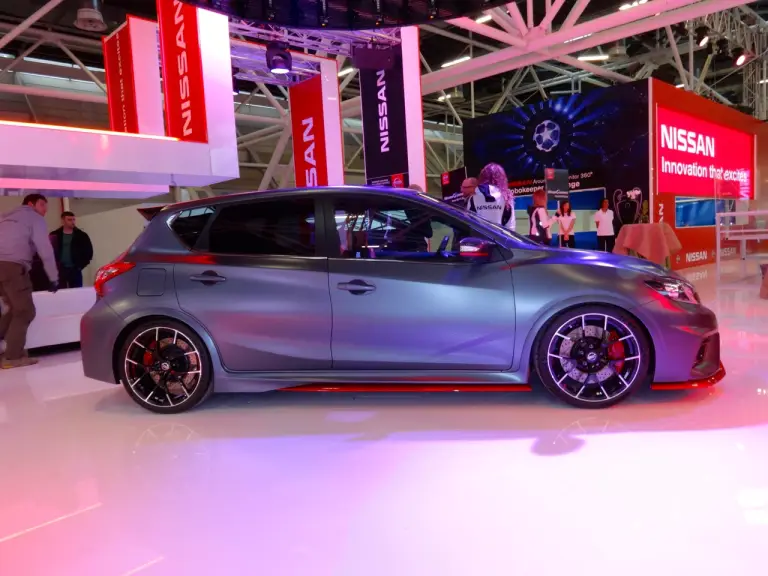 Nissan Pulsar Nismo - Motor Show 2014 - 5