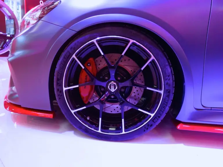 Nissan Pulsar Nismo - Motor Show 2014 - 18