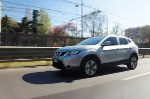 Nissan Qashqai DIG-T 163 - Prova su strada 2016