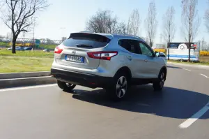 Nissan Qashqai DIG-T 163 - Prova su strada 2016 - 17