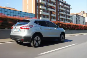 Nissan Qashqai DIG-T 163 - Prova su strada 2016