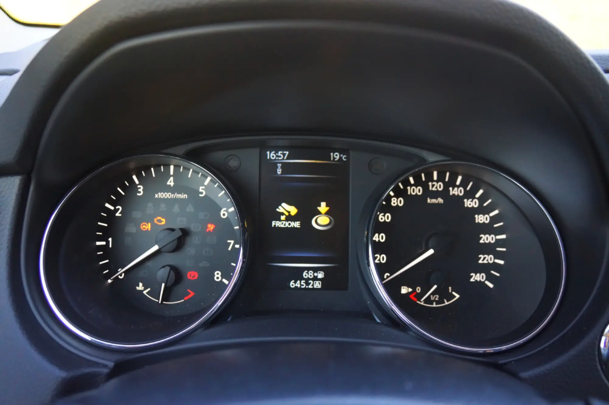 Nissan Qashqai DIG-T 163 - Prova su strada 2016 - 95