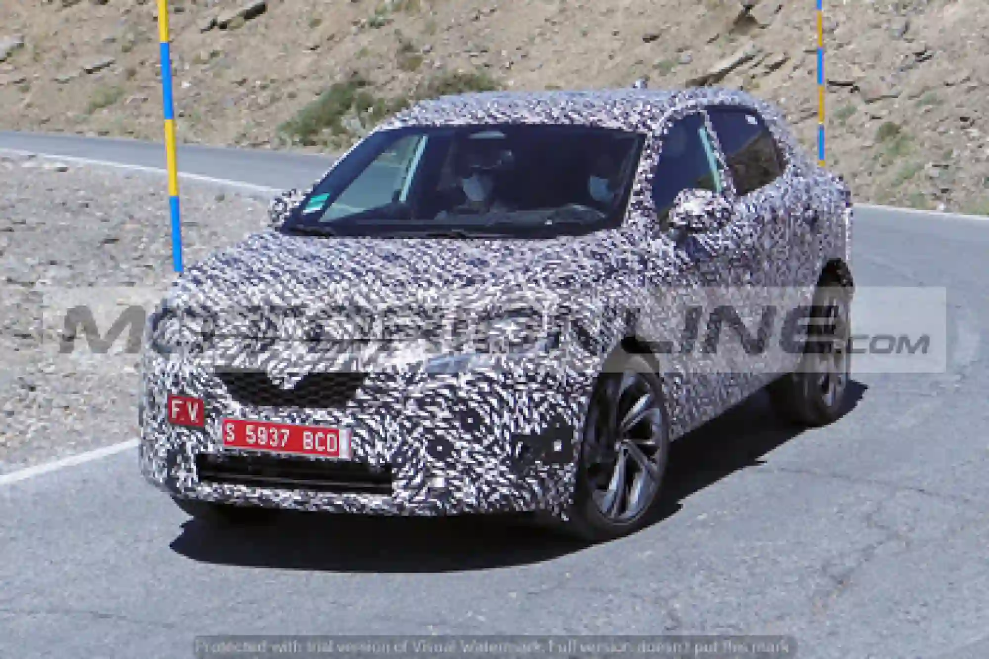 Nissan Qashqai - foto spia agosto 2020 - 2