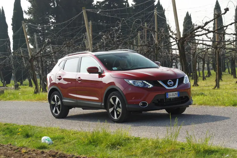 Nissan Qashqai MY2015, prova su strada - 45