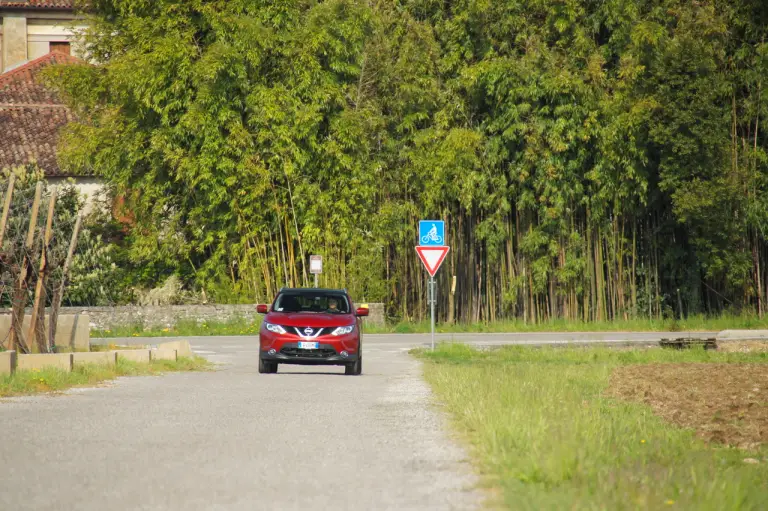 Nissan Qashqai MY2015, prova su strada - 50