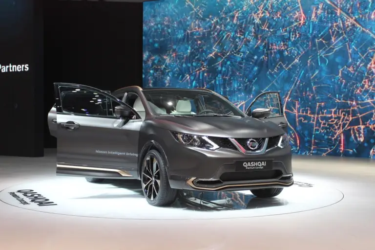 Nissan Qashqai Premium Concept - Salone di Ginevra 2016 - 15