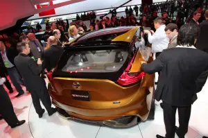 Nissan Resonance Concept - Salone di Detroit 2013 - 13