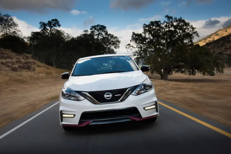 Nissan Sentra NISMO 2017 - 9